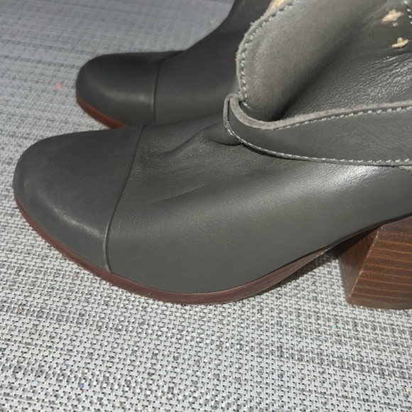 Rag & Bone Harrow Grey Gray Leather Bootie Boot Shoe 35 - Picture 2 of 11